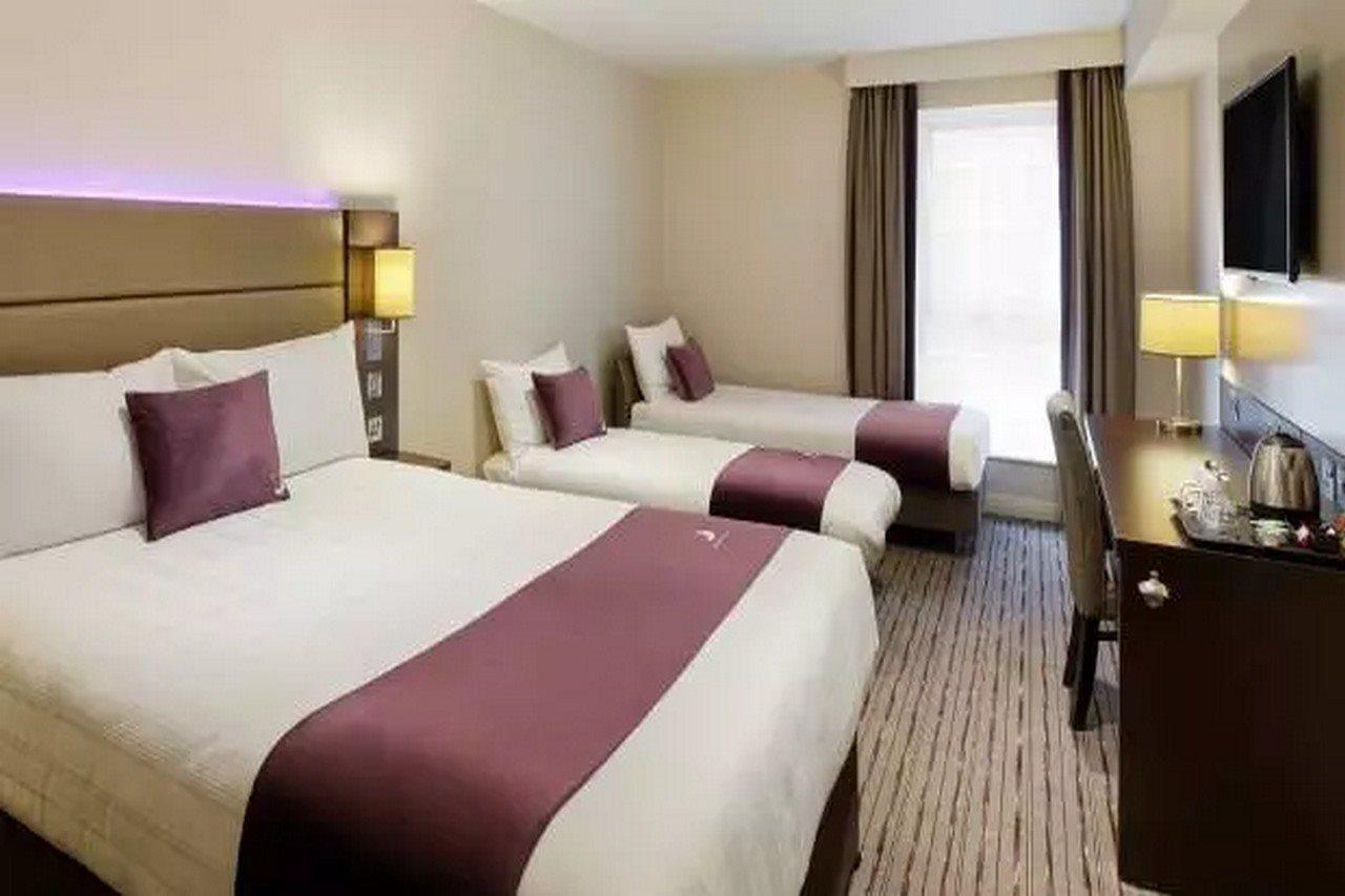 Premier Inn Maidenhead Town Centre Exterior photo